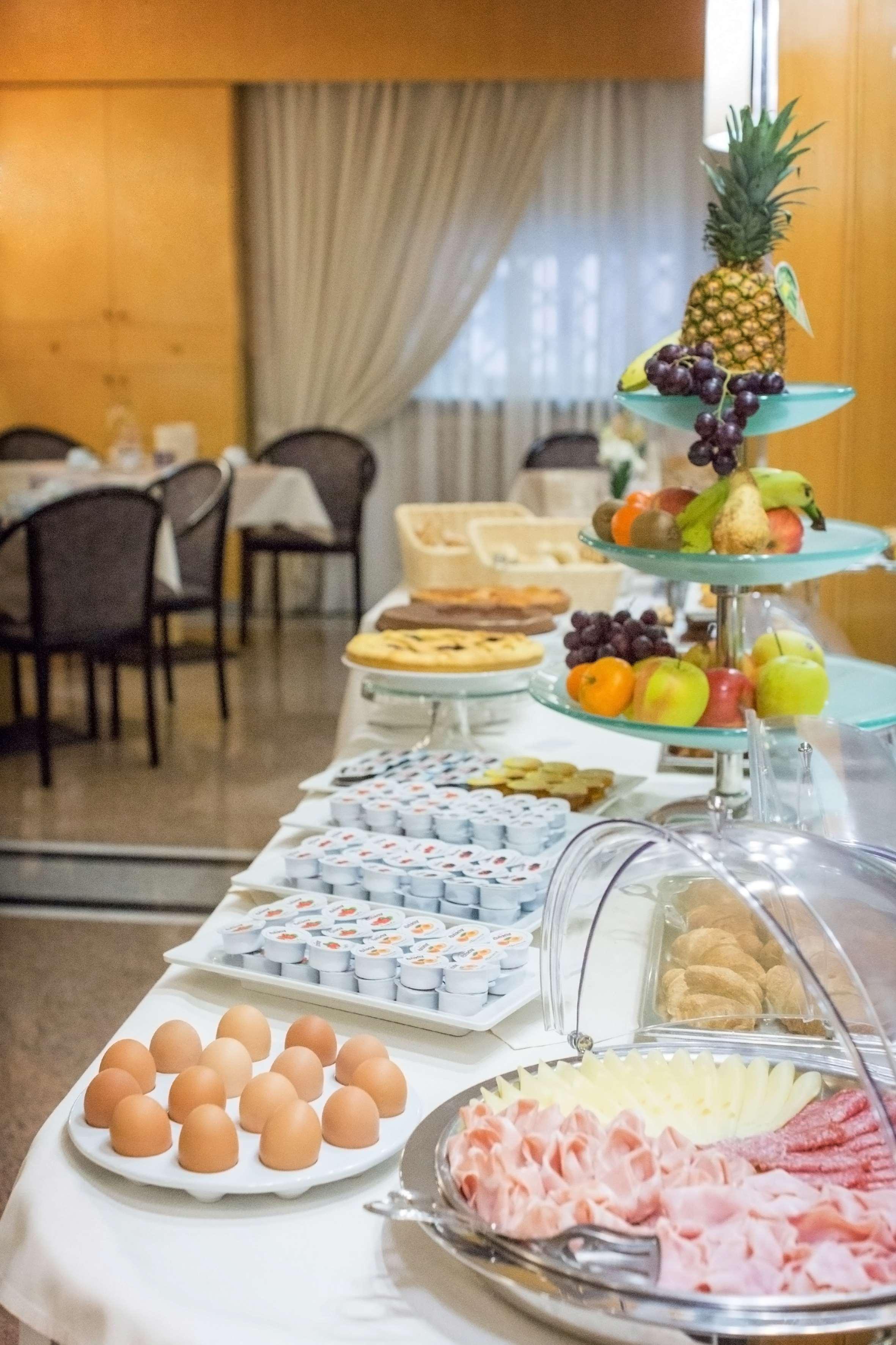 Best Western Hotel Liberta Μόντενα Εξωτερικό φωτογραφία